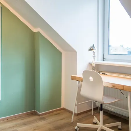 Gemütliche Und Zentrale Dachwohnung Mit Parkplatz Und Netflix