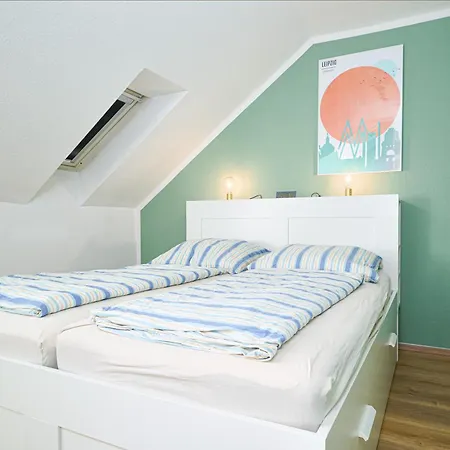 Daire Gemuetliche Und Zentrale Dachwohnung Mit Parkplatz Und Netflix